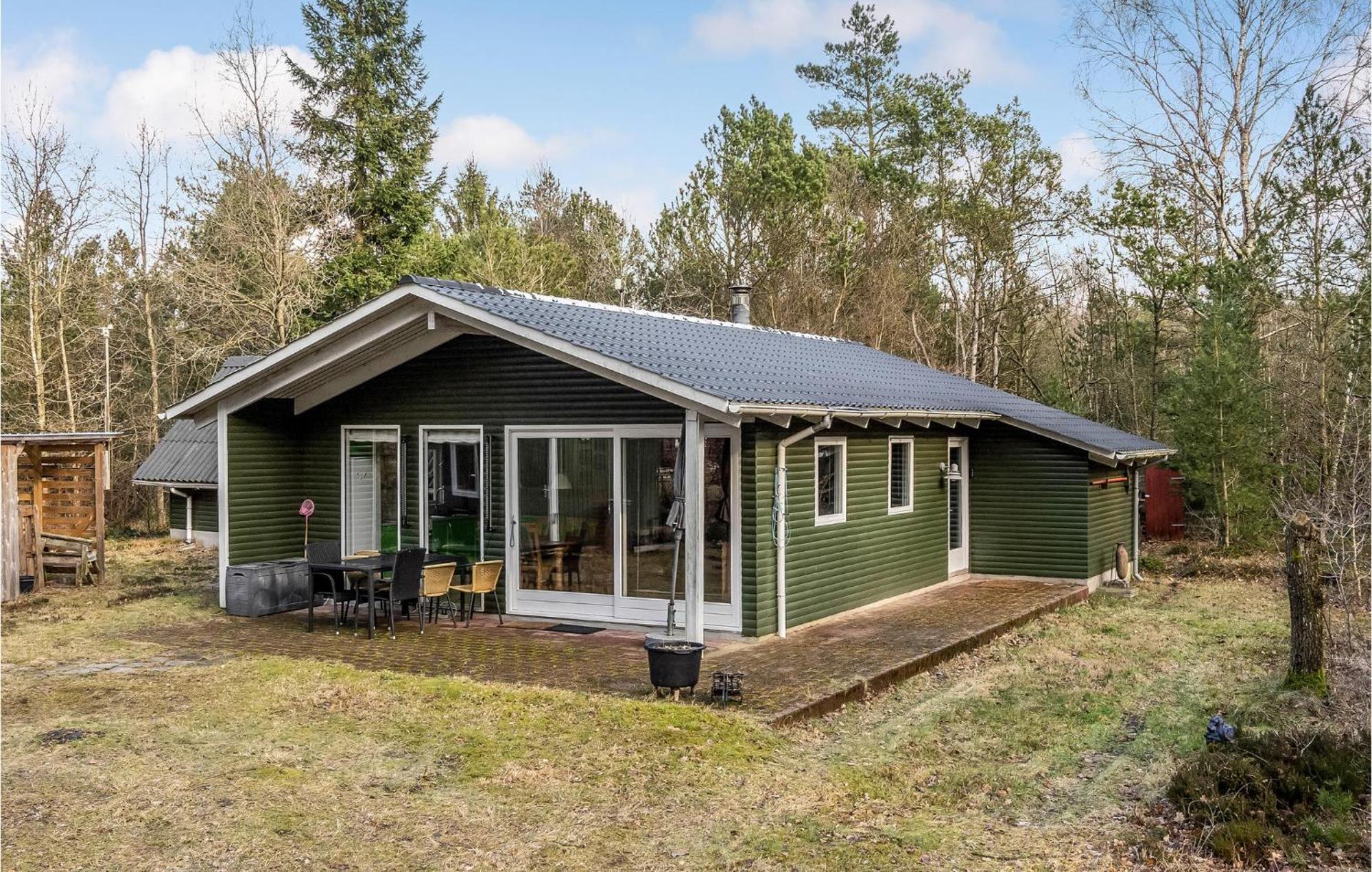 Beautiful Home In Herning With Kitchen Exterior foto